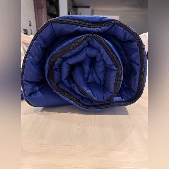 OZARK Trail Youth Camp Sleeping Bag – Blue and Teal (Excellent Condition) - Picture 11 of 16